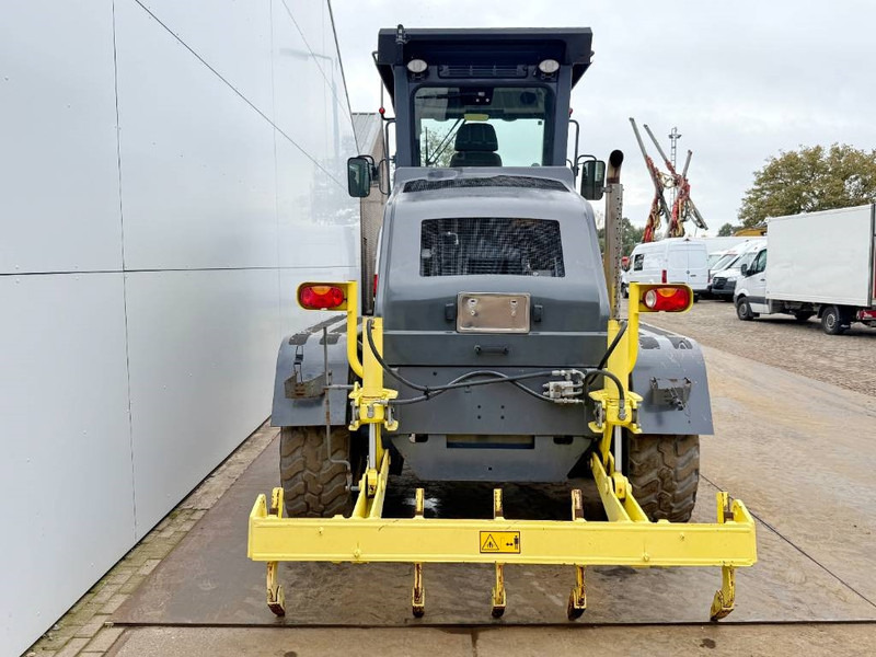 HBM HBM BG110T-5 - Front Blade + Ripper - Grader: picture 3 HBM HBM BG110T-5 - Front Blade + Ripper - Grader: picture 3