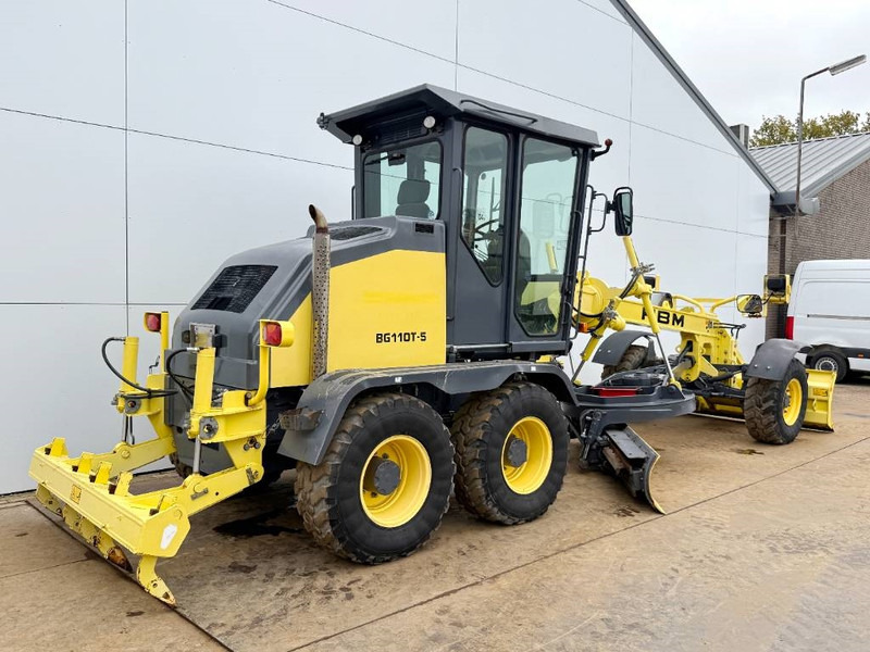HBM HBM BG110T-5 - Front Blade + Ripper - Grader: picture 4 HBM HBM BG110T-5 - Front Blade + Ripper - Grader: picture 4