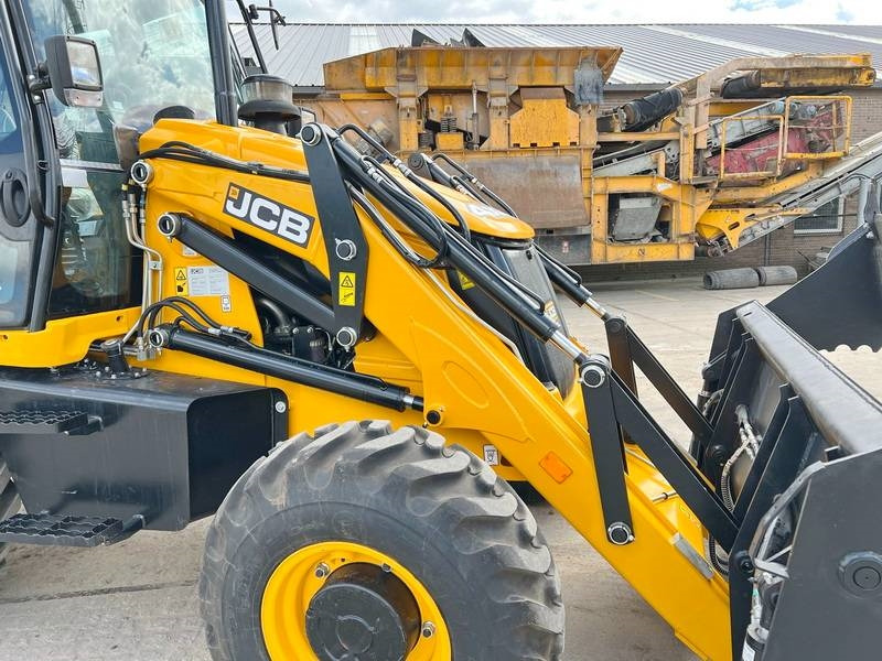 New Backhoe loader JCB 3DX / 3CX Plus 4WD - 4/1 Bucket / Hammer Lines: picture 10 New Backhoe loader JCB 3DX / 3CX Plus 4WD - 4/1 Bucket / Hammer Lines: picture 10