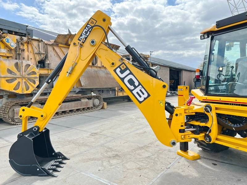 New Backhoe loader JCB 3DX / 3CX Plus 4WD - 4/1 Bucket / Hammer Lines: picture 13 New Backhoe loader JCB 3DX / 3CX Plus 4WD - 4/1 Bucket / Hammer Lines: picture 13