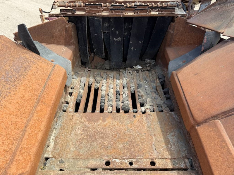 Mobile crusher Kleemann MRB130RH - German Machine / Return Conveyor: picture 18