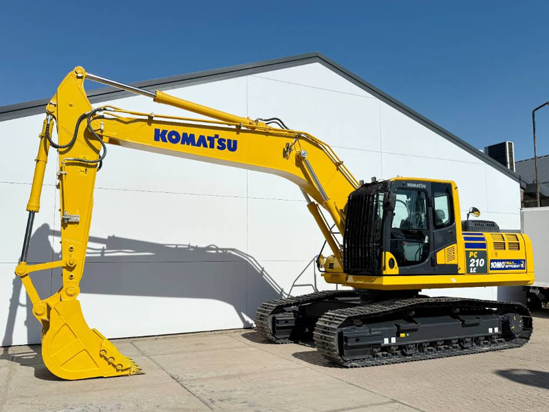 Komatsu PC210LC-10M0 New / Unused / Hammer Lines - Crawler excavator: picture 2 Komatsu PC210LC-10M0 New / Unused / Hammer Lines - Crawler excavator: picture 2