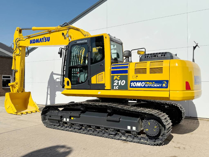 Komatsu PC210LC-10M0 New / Unused / Hammer Lines - Crawler excavator: picture 3 Komatsu PC210LC-10M0 New / Unused / Hammer Lines - Crawler excavator: picture 3