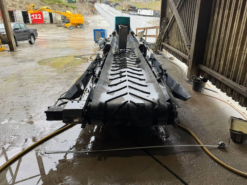 Screener Powerscreen Warrior 2400 - Only 1000 Hours! Extra Conveyor: picture 14