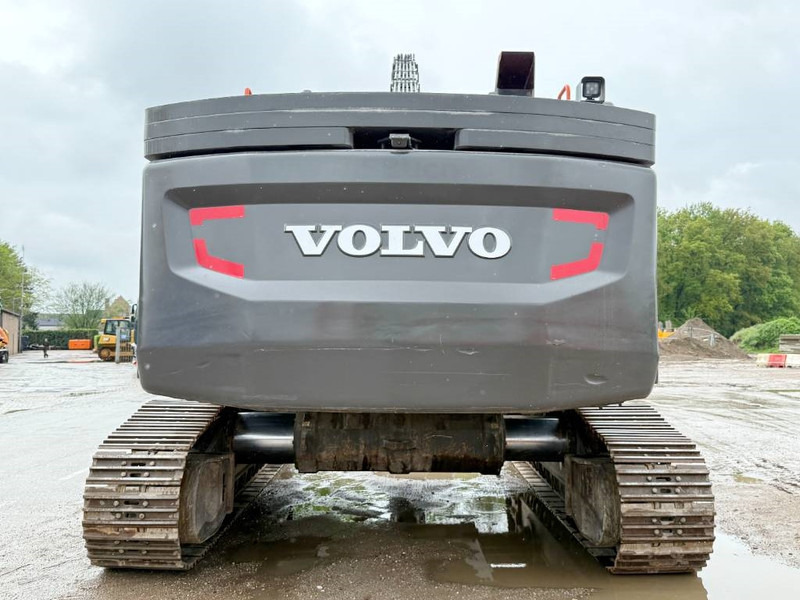Volvo EC380EHR UHD - 24m / Hydr Undercarriage / Oilquick - Crawler excavator: picture 3 Volvo EC380EHR UHD - 24m / Hydr Undercarriage / Oilquick - Crawler excavator: picture 3