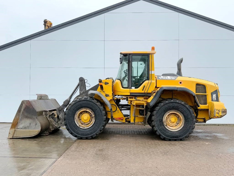Volvo L120G - 3rd Function / Quick Coupler / Auto Lube - Wheel loader: picture 1 Volvo L120G - 3rd Function / Quick Coupler / Auto Lube - Wheel loader: picture 1