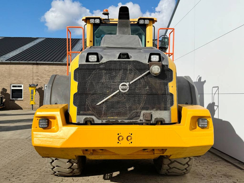 Volvo L120H - 3rd Function / Weight System - Wheel loader: picture 4 Volvo L120H - 3rd Function / Weight System - Wheel loader: picture 4