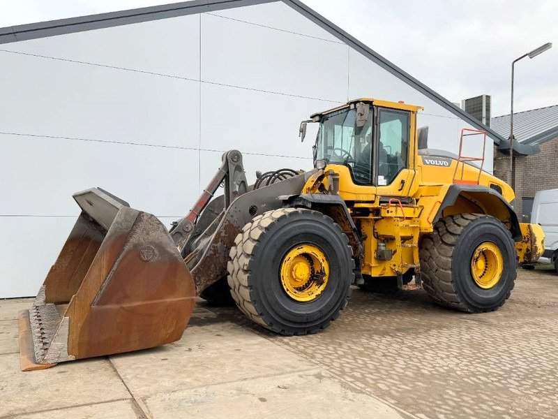 Volvo L220H - CDC Steering / Dutch Machine - Wheel loader: picture 2 Volvo L220H - CDC Steering / Dutch Machine - Wheel loader: picture 2