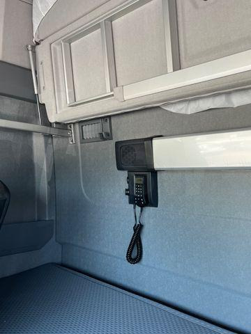 New Tractor unit Renault T-High 520: picture 8