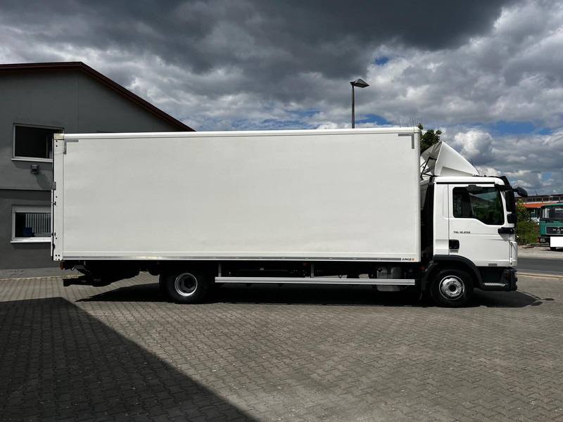 MAN TGL 12.250 Euro 6 4x2 - Box truck: picture 4 MAN TGL 12.250 Euro 6 4x2 - Box truck: picture 4