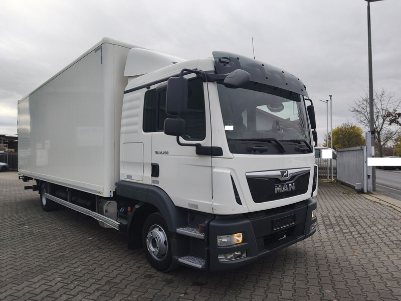 MAN TGL 12.250 Koffer Euro 6 4x2 LBW AHK (33) - Box truck: picture 1 MAN TGL 12.250 Koffer Euro 6 4x2 LBW AHK (33) - Box truck: picture 1