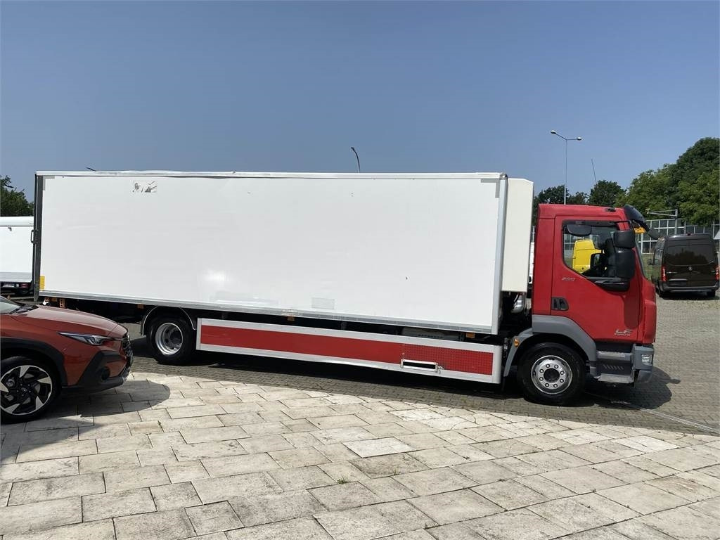 DAF LF250 E6 AUT / 119TKM / HULSTEINS -24 +25 / 18 EP - Refrigerator truck: picture 5 DAF LF250 E6 AUT / 119TKM / HULSTEINS -24 +25 / 18 EP - Refrigerator truck: picture 5