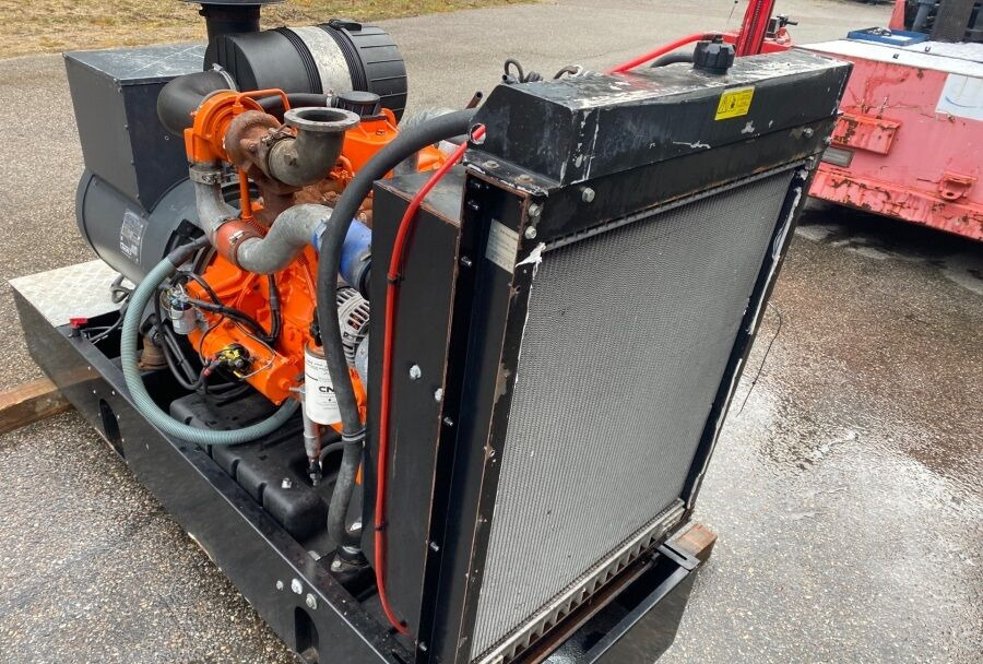 Diversen ECP34 2S4 - Iveco Engine,126kVA,New oils, filters, Mecc Alte ECP34 2S4 - Generator set: picture 5 Diversen ECP34 2S4 - Iveco Engine,126kVA,New oils, filters, Mecc Alte ECP34 2S4 - Generator set: picture 5