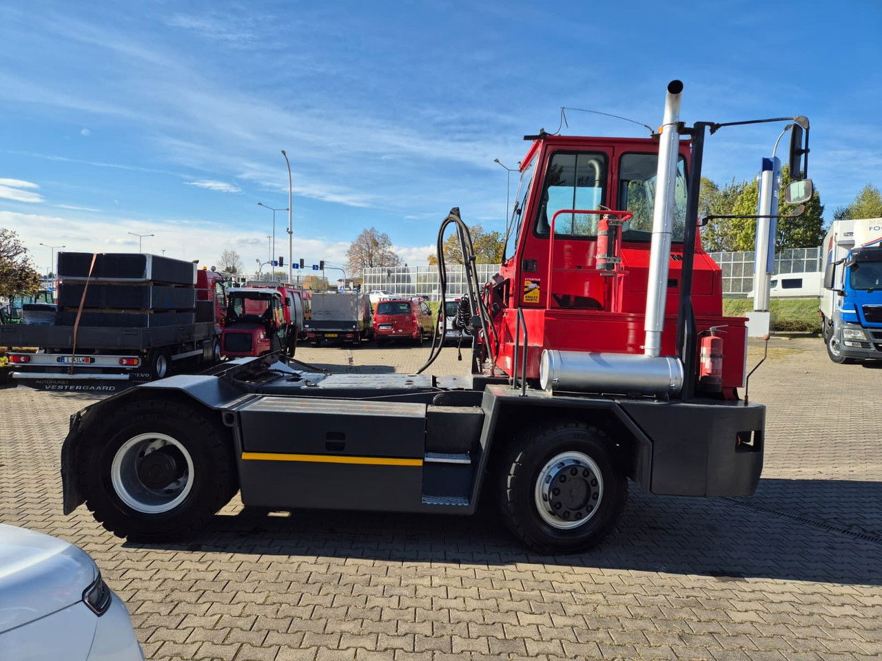 Terminal tractor Kalmar TR618i / 1 Owner / LOW KM / Works Great / NEW Tire S: picture 7 Terminal tractor Kalmar TR618i / 1 Owner / LOW KM / Works Great / NEW Tire S: picture 7