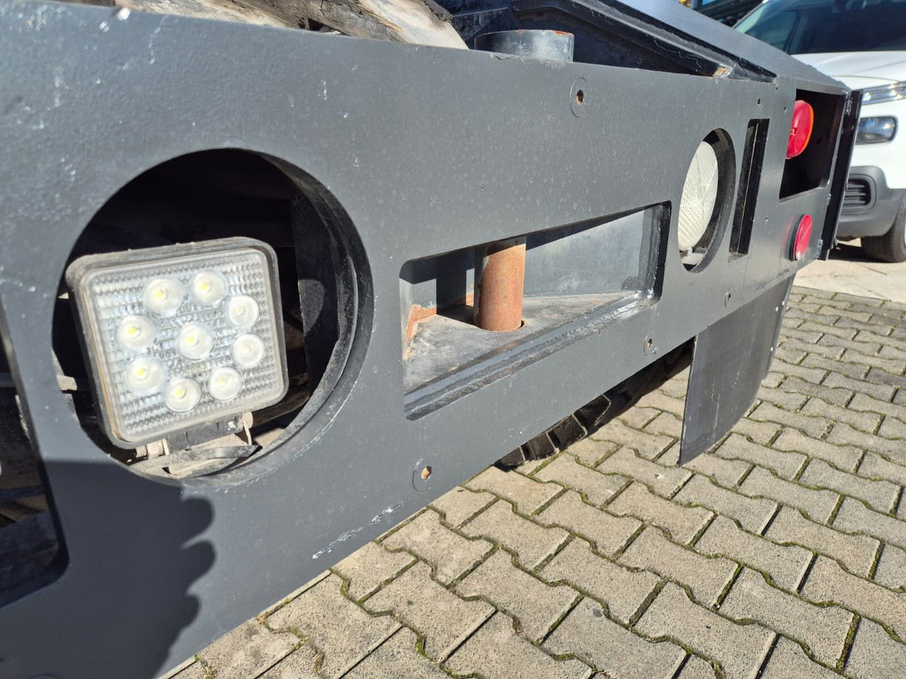 Terminal tractor Kalmar TR618i / 1 Owner / LOW KM / Works Great / NEW Tire S: picture 21 Terminal tractor Kalmar TR618i / 1 Owner / LOW KM / Works Great / NEW Tire S: picture 21