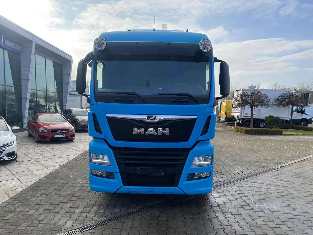 MAN TGX 26.500 - FRAME - LIKE NEW - SERVICED! - Cab chassis truck: picture 3 MAN TGX 26.500 - FRAME - LIKE NEW - SERVICED! - Cab chassis truck: picture 3
