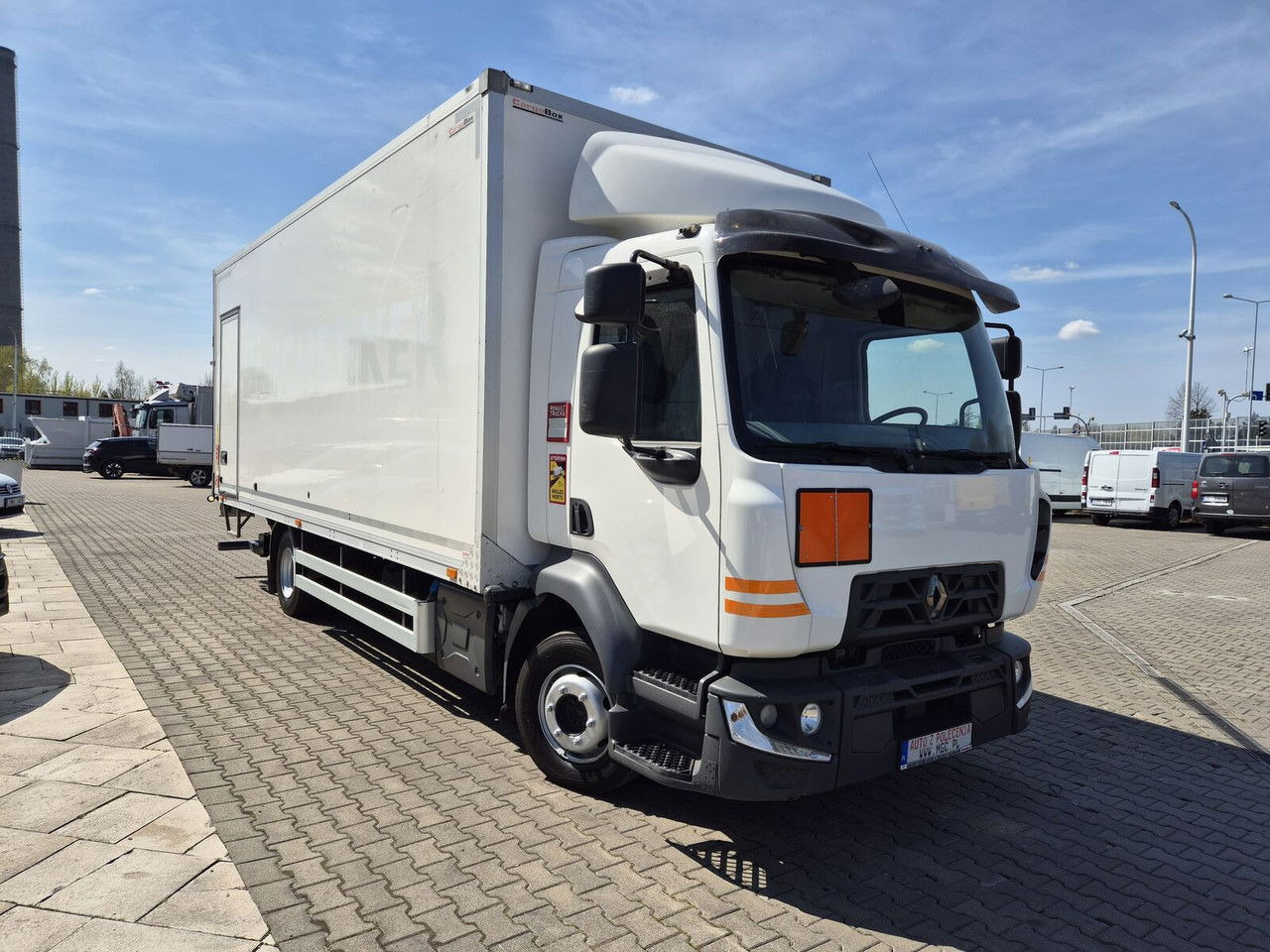 Renault D Gama 12.220 / LOW KM / Euro6 - Box truck: picture 3 Renault D Gama 12.220 / LOW KM / Euro6 - Box truck: picture 3