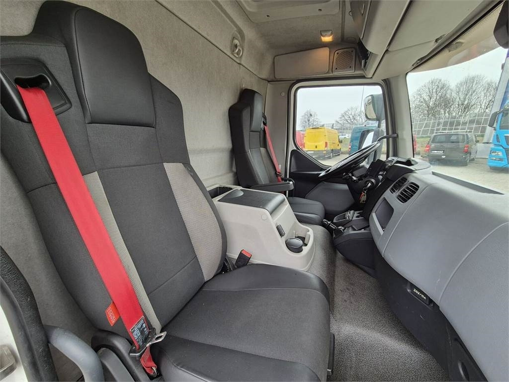Box truck Renault Gama D 12.220 / LOW KM! / EURO6: picture 22