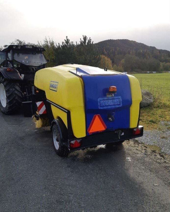 Schmidt Schmidt TSS 122 - Industrial sweeper: picture 3 Schmidt Schmidt TSS 122 - Industrial sweeper: picture 3