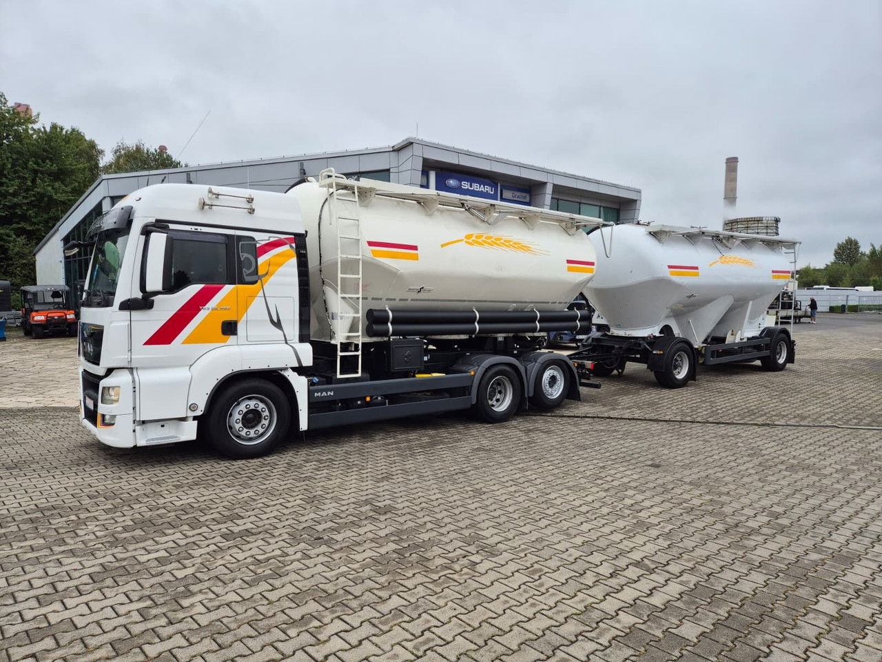 MAN TGS 26.480 Spritzer / 1 Owner /for transporting bulk materials - Truck: picture 4 MAN TGS 26.480 Spritzer / 1 Owner /for transporting bulk materials - Truck: picture 4