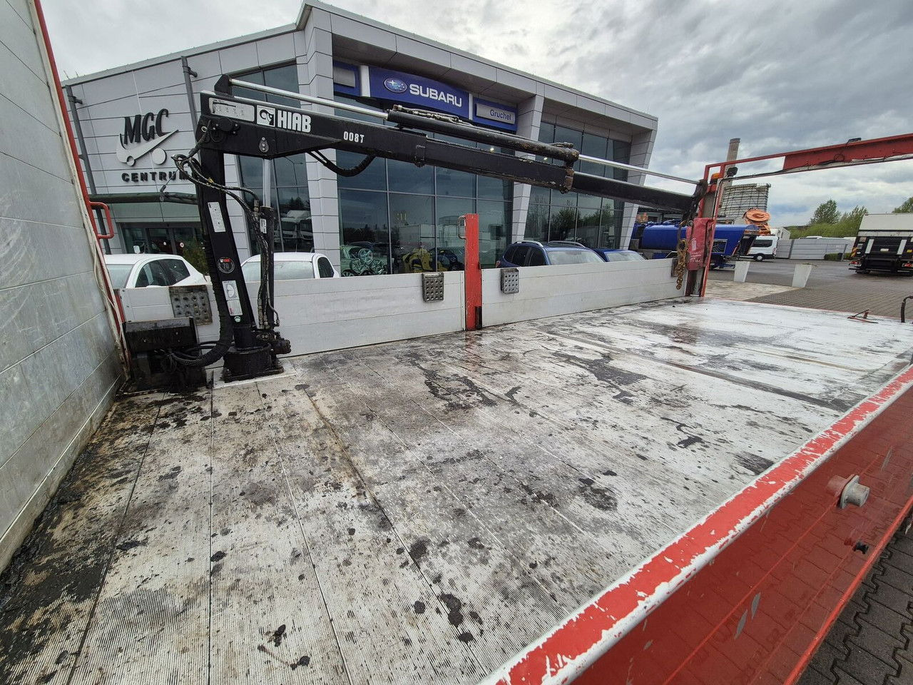 Dropside/ Flatbed truck, Crane truck Volvo FM 330 Webasto / HDS Hiab / 1 Owner: picture 24