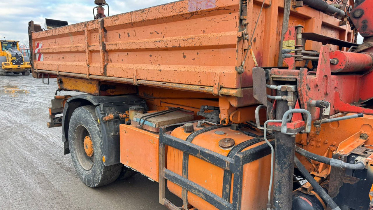 MAN 19.293 4x4 tipper 14.8M - remote control - Tipper: picture 4 MAN 19.293 4x4 tipper 14.8M - remote control - Tipper: picture 4