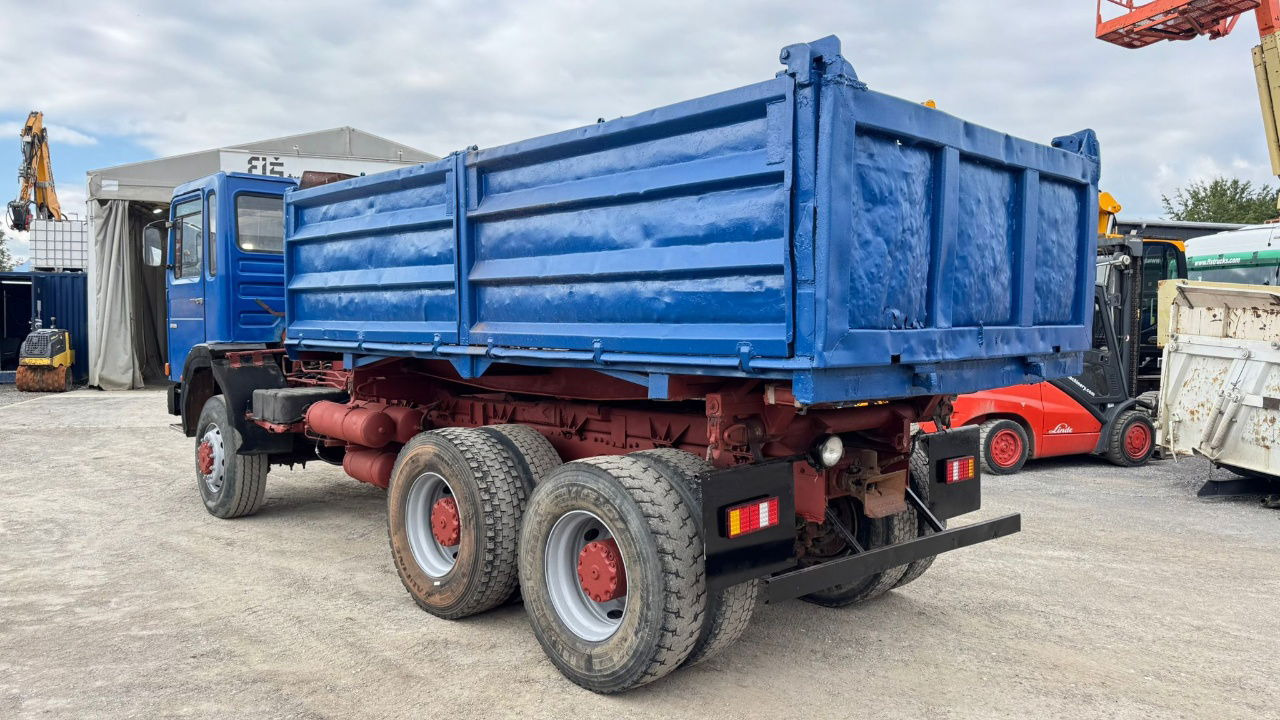 MAN 26.281 6x6 3 sided tipper - ZF gearbox - Tipper: picture 4 MAN 26.281 6x6 3 sided tipper - ZF gearbox - Tipper: picture 4