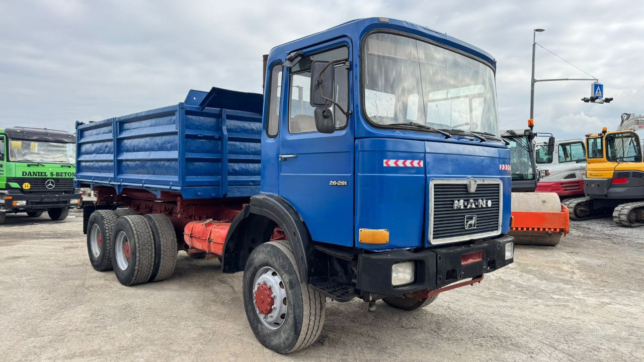 MAN 26.281 6x6 3 sided tipper - ZF gearbox - Tipper: picture 3 MAN 26.281 6x6 3 sided tipper - ZF gearbox - Tipper: picture 3