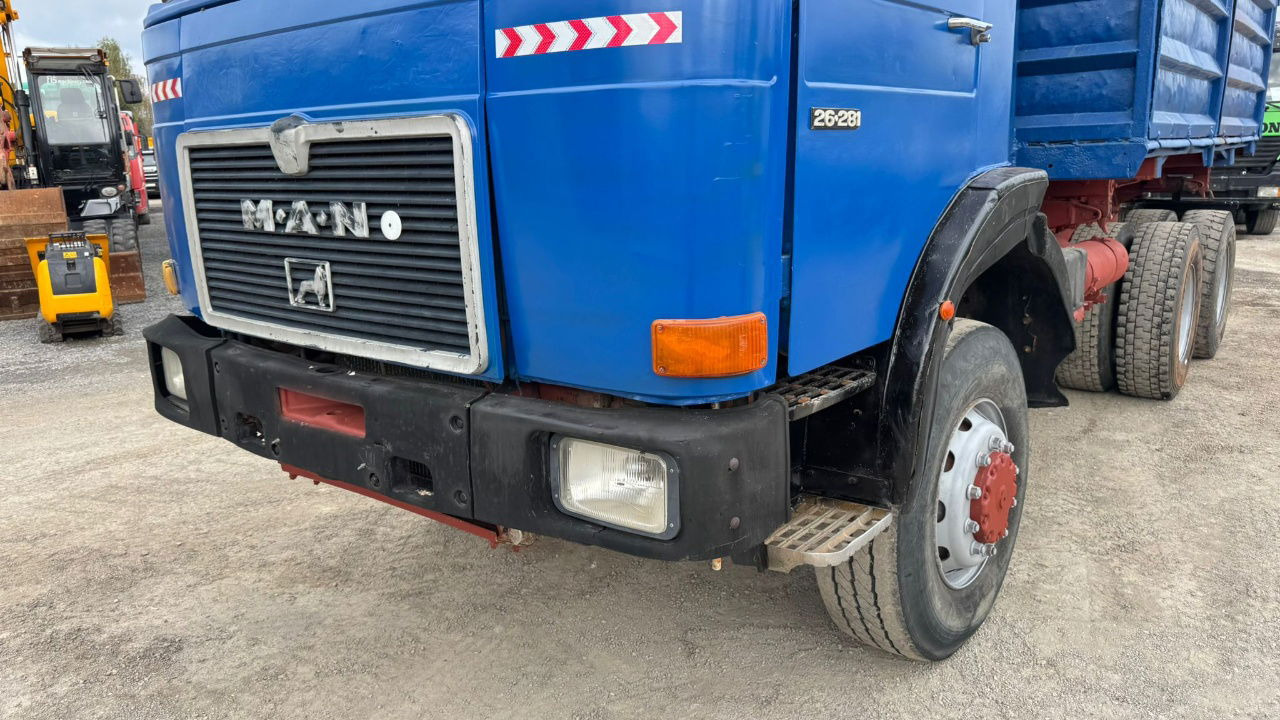 MAN 26.281 6x6 3 sided tipper - ZF gearbox - Tipper: picture 2 MAN 26.281 6x6 3 sided tipper - ZF gearbox - Tipper: picture 2