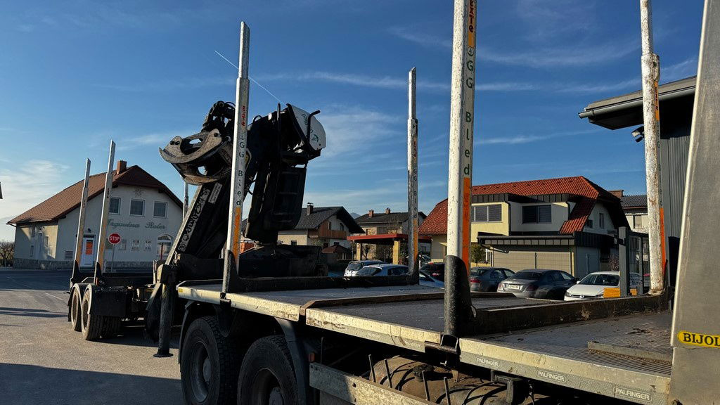 MAN TGA 33.480 6x6 forest truck - Epsilon M12Z + scissors + Trailer Gsodam - Timber truck, Crane truck: picture 4 MAN TGA 33.480 6x6 forest truck - Epsilon M12Z + scissors + Trailer Gsodam - Timber truck, Crane truck: picture 4