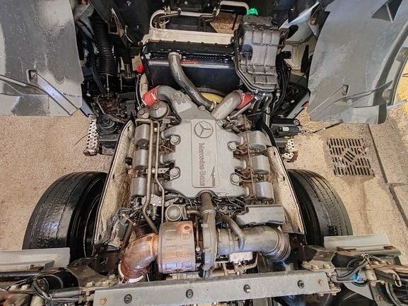 Leasing of Mercedes-Benz Actros 2641 6x4 hiab abroll tipper - spring complete Mercedes-Benz Actros 2641 6x4 hiab abroll tipper - spring complete: picture 19 Leasing of Mercedes-Benz Actros 2641 6x4 hiab abroll tipper - spring complete Mercedes-Benz Actros 2641 6x4 hiab abroll tipper - spring complete: picture 19