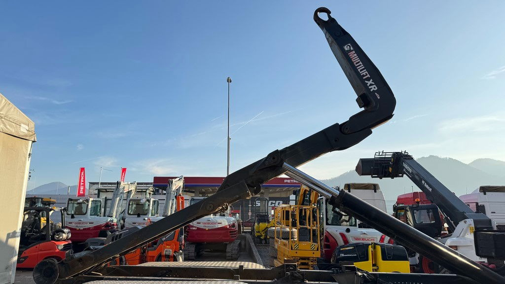 Leasing of Mercedes-Benz Actros 2641 6x4 hiab abroll tipper - spring complete Mercedes-Benz Actros 2641 6x4 hiab abroll tipper - spring complete: picture 10 Leasing of Mercedes-Benz Actros 2641 6x4 hiab abroll tipper - spring complete Mercedes-Benz Actros 2641 6x4 hiab abroll tipper - spring complete: picture 10