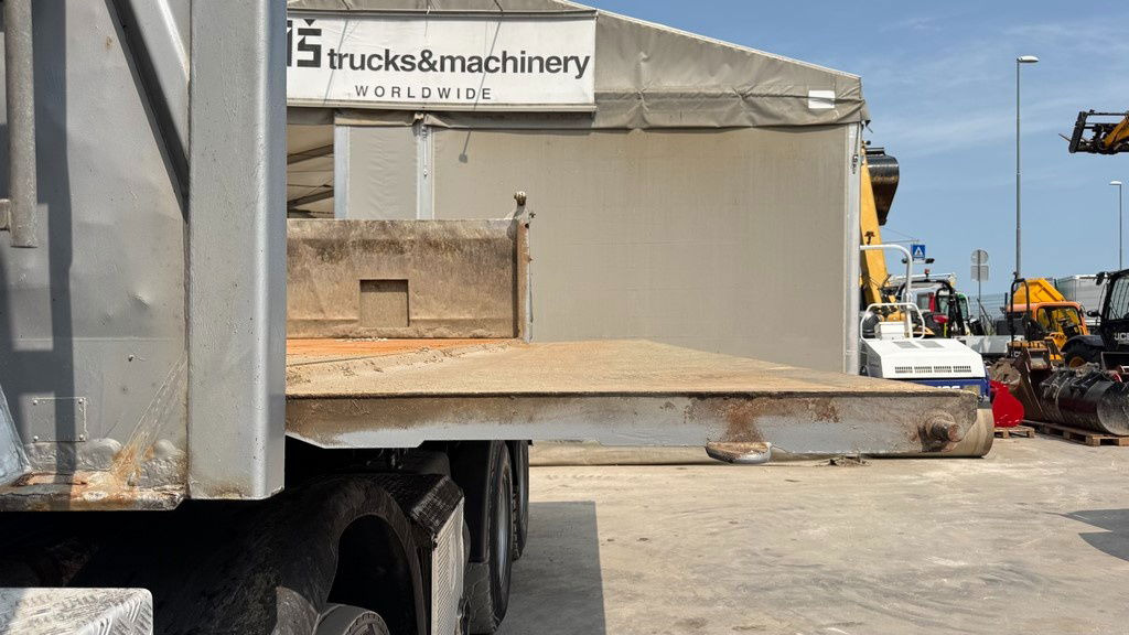 Mercedes-Benz Actros 3241 8x4 meiller tipper - bordmatic - Tipper: picture 2 Mercedes-Benz Actros 3241 8x4 meiller tipper - bordmatic - Tipper: picture 2
