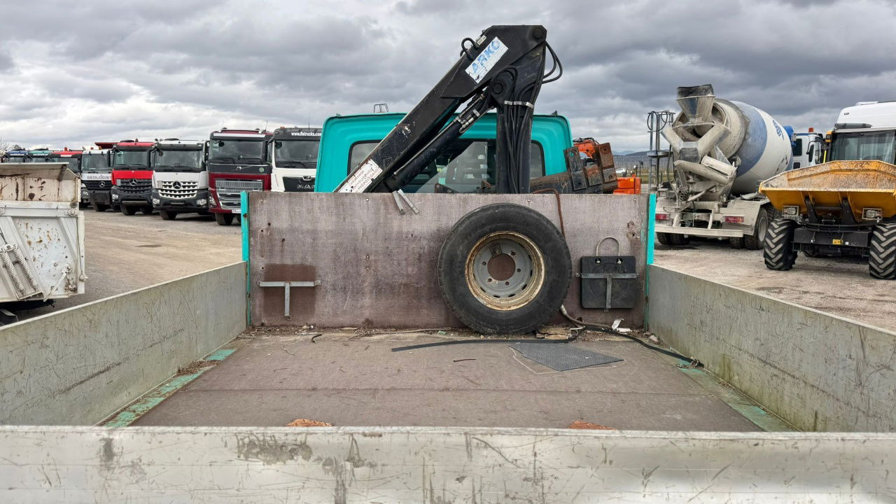 Iveco Daily 65 C15 stake body - Hiab 045-3 - 7.5M - Other machinery: picture 4 Iveco Daily 65 C15 stake body - Hiab 045-3 - 7.5M - Other machinery: picture 4