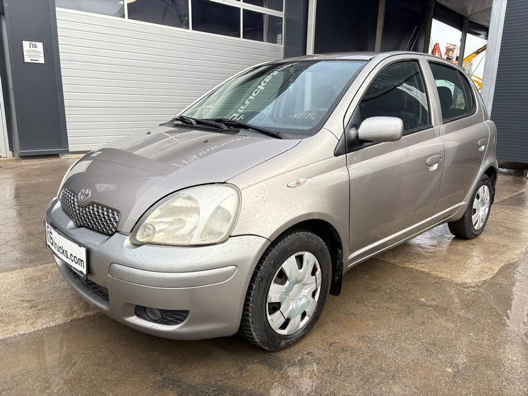 Toyota Yaris 1.3 - Petrol - 5 Doors - AC - Other machinery: picture 1 Toyota Yaris 1.3 - Petrol - 5 Doors - AC - Other machinery: picture 1