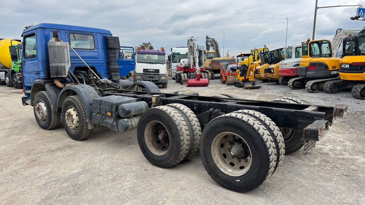 Scania 113H 310 8x4 chassis - full spring - Cab chassis truck: picture 5 Scania 113H 310 8x4 chassis - full spring - Cab chassis truck: picture 5