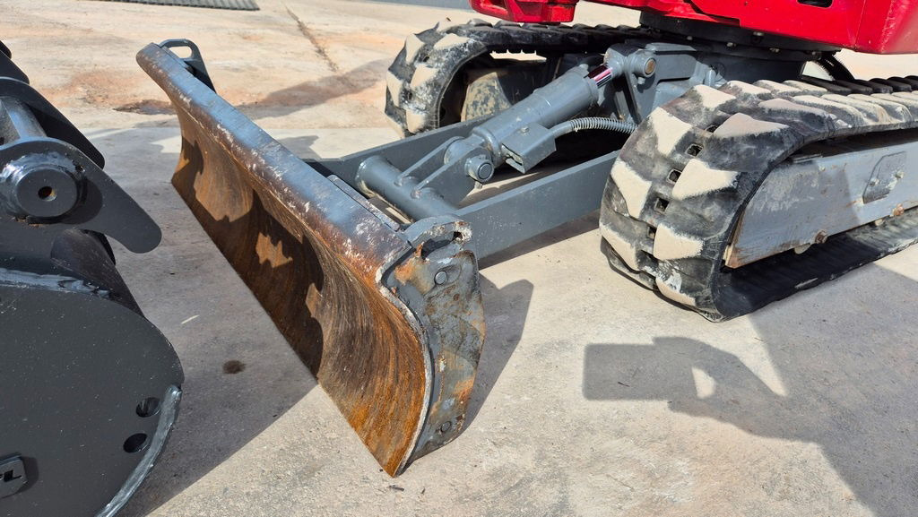 Takeuchi TB216 - 2022 Year - 1335 Hours - Powertilt - Mini excavator: picture 5 Takeuchi TB216 - 2022 Year - 1335 Hours - Powertilt - Mini excavator: picture 5