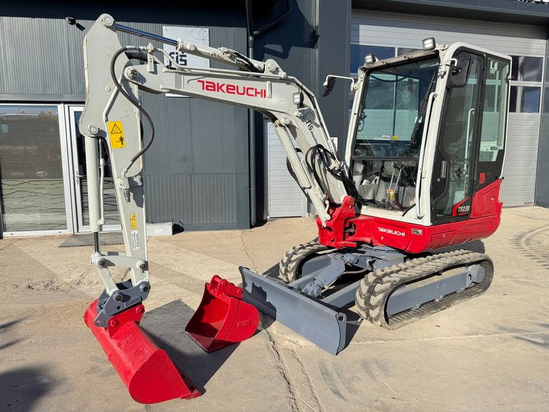 Takeuchi TB230 - 2019 Year - 2435 Hours - 2X Buckets - NEW Tracks - Mini excavator: picture 1 Takeuchi TB230 - 2019 Year - 2435 Hours - 2X Buckets - NEW Tracks - Mini excavator: picture 1