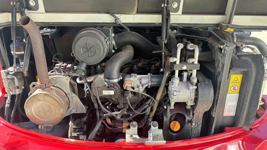 Mini excavator Takeuchi TB250-2 - 2021 Year - 1825 Hours - Powertilt -3X Buckets: picture 18 Mini excavator Takeuchi TB250-2 - 2021 Year - 1825 Hours - Powertilt -3X Buckets: picture 18