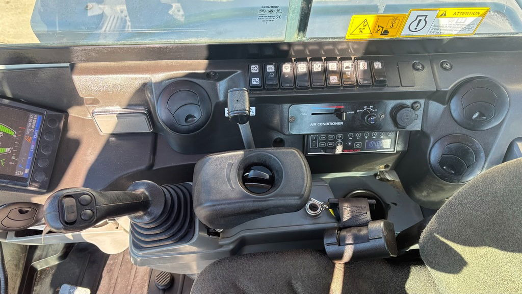 Mini excavator Takeuchi TB250-2 - 2021 Year - 1825 Hours - Powertilt -3X Buckets: picture 11 Mini excavator Takeuchi TB250-2 - 2021 Year - 1825 Hours - Powertilt -3X Buckets: picture 11