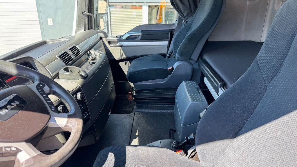 Tractor unit MAN TGX 18.440 4X2 tractor unit - retarder: picture 24 Tractor unit MAN TGX 18.440 4X2 tractor unit - retarder: picture 24