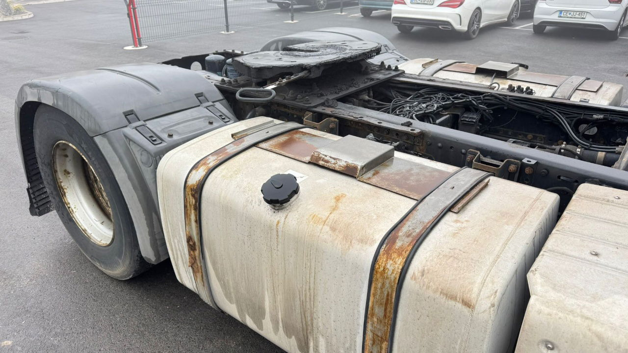 MAN TGX 18.560 4X2 tractor unit - retarder - Tractor unit: picture 4 MAN TGX 18.560 4X2 tractor unit - retarder - Tractor unit: picture 4