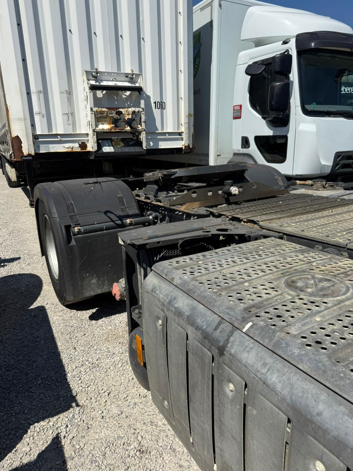 Mercedes-Benz Arocs 1851 LS HAD 4X4 - Euro 6 - retarder - tipper hydraulics - Tractor unit: picture 4 Mercedes-Benz Arocs 1851 LS HAD 4X4 - Euro 6 - retarder - tipper hydraulics - Tractor unit: picture 4