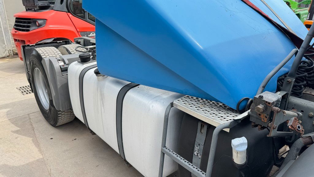 Mercedes-Benz Axor 1840 LS 4x2 tipper hydraulics - Tractor unit: picture 4 Mercedes-Benz Axor 1840 LS 4x2 tipper hydraulics - Tractor unit: picture 4