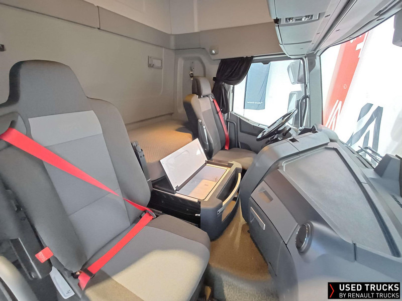 Renault Trucks T - Tractor unit: picture 5 Renault Trucks T - Tractor unit: picture 5