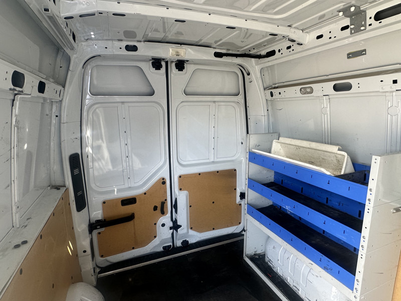 Renault Master 352 Hours + Airco - Commercial vehicle: picture 5 Renault Master 352 Hours + Airco - Commercial vehicle: picture 5