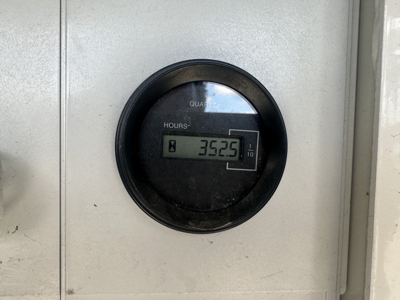 Renault Master 352 Hours + Airco - Commercial vehicle: picture 4 Renault Master 352 Hours + Airco - Commercial vehicle: picture 4