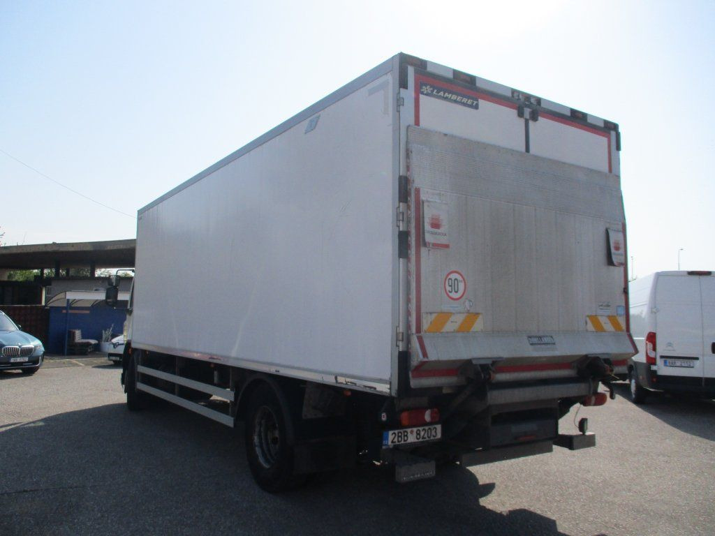 DAF LF 18.260 Xarios 600 - Refrigerator truck: picture 5 DAF LF 18.260 Xarios 600 - Refrigerator truck: picture 5