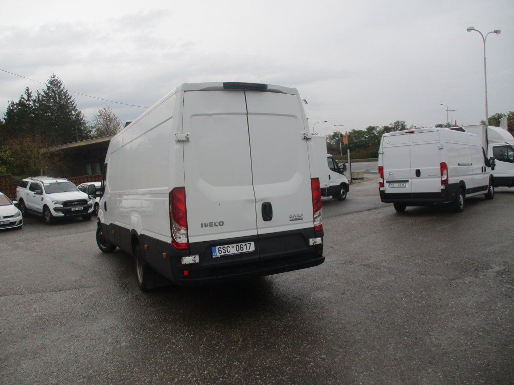 Iveco Daily 35C16 - Refrigerated van: picture 3 Iveco Daily 35C16 - Refrigerated van: picture 3