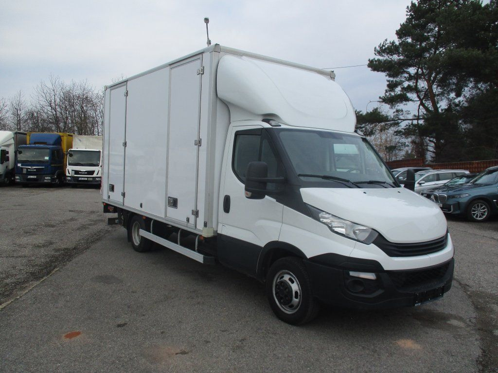 Iveco Daily 35C16 - Box van: picture 3 Iveco Daily 35C16 - Box van: picture 3